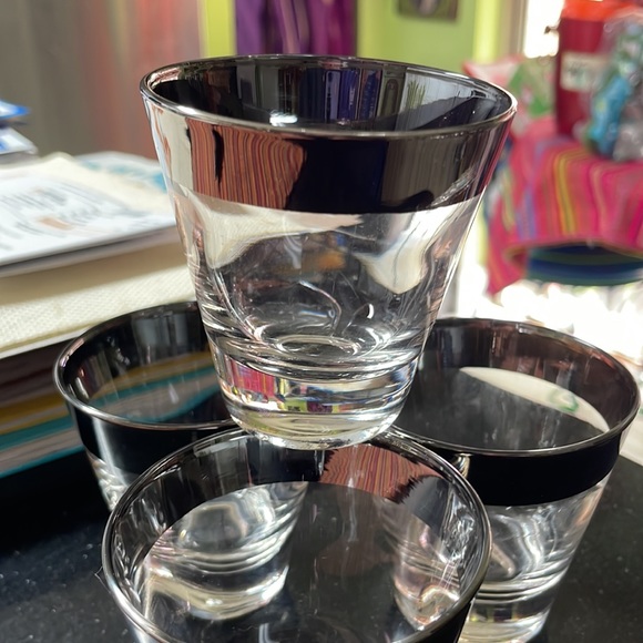 Double Band Shot Glasses. - Picture 2 of 3